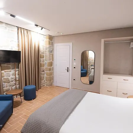 Moonlight Serenade Bed & Breakfast Korce