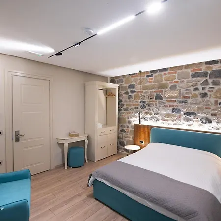 Moonlight Serenade Bed and Breakfast 3*