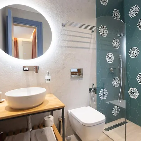 Moonlight Serenade Bed & Breakfast Korce