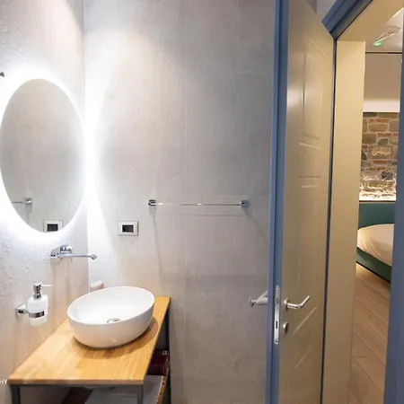 לינה וארוחת בוקר Moonlight Serenade